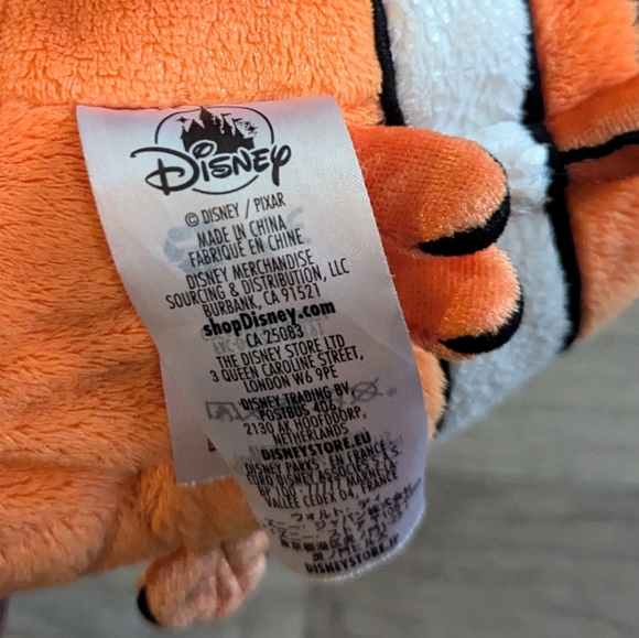 Disney Pixar Finding Nemo Plush Stuffed Animal Fish Friend Toy - Picture 2 of 4